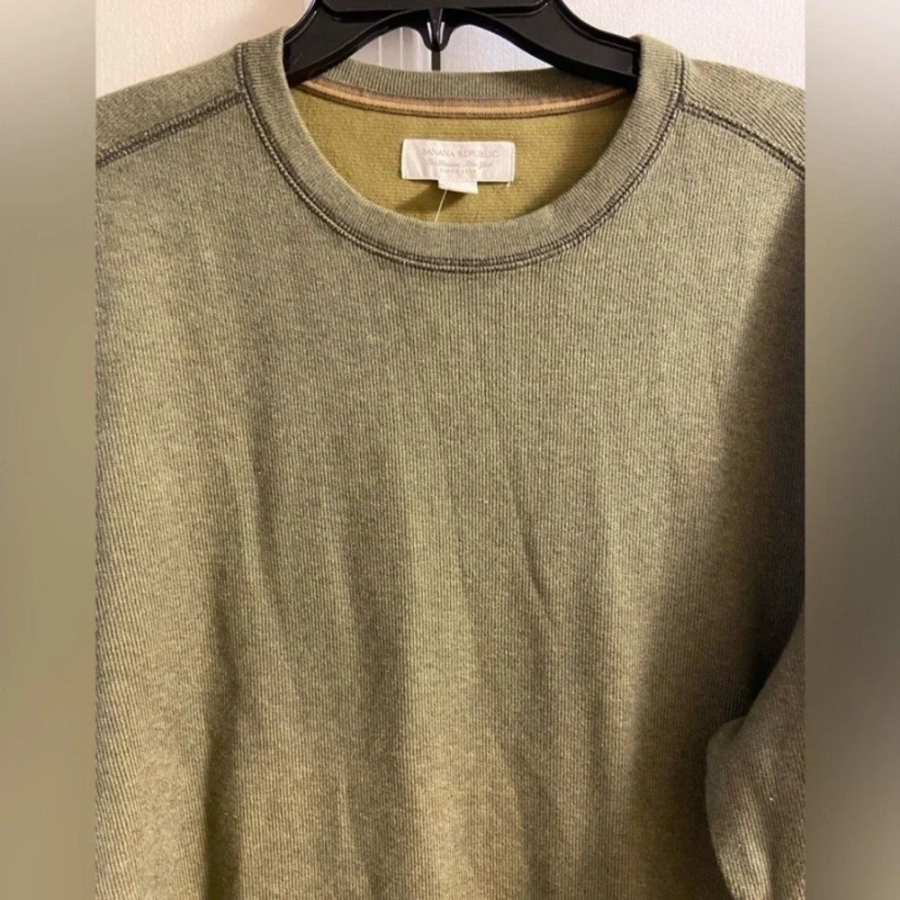 Banana Republic olive green Long Sleeve knit top XL NWT